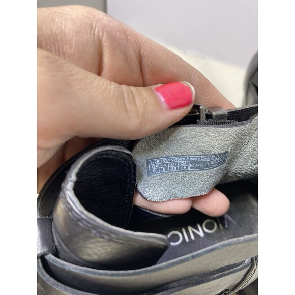 Vionic Womens Size 8 M Black Leather Zip Buckle Ankle Fashion Boots Bootie - Picture 7 of 9